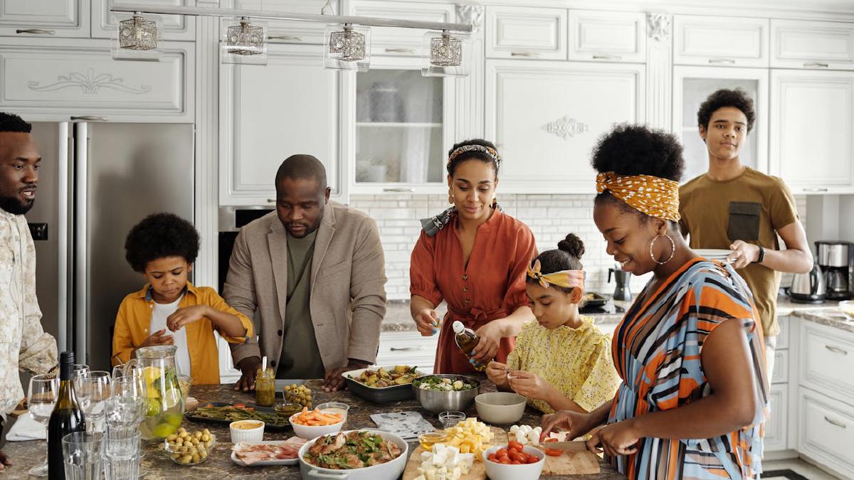 Meal Planning for Picky Eaters: Feed Your Family Without the Battle
